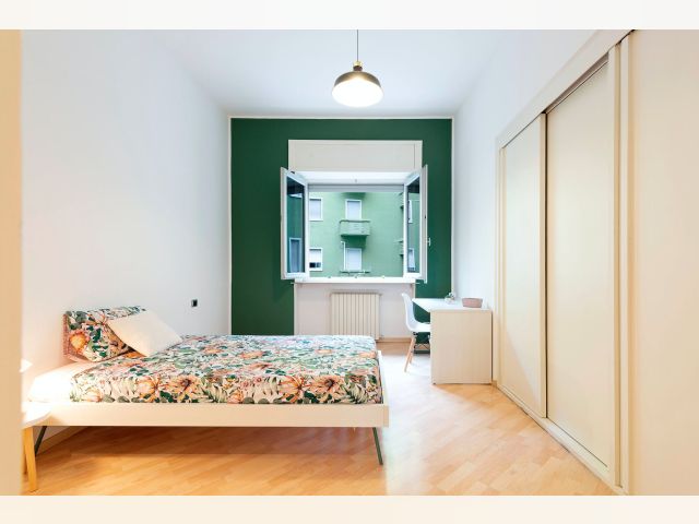 Quarto Mobiliado Alugueres de longa duração em Milão