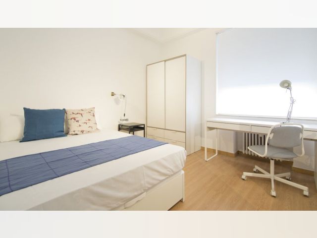 Spain furnished Room in Madrid, Madrid
