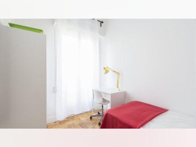 Spain furnished Room in Madrid, Madrid