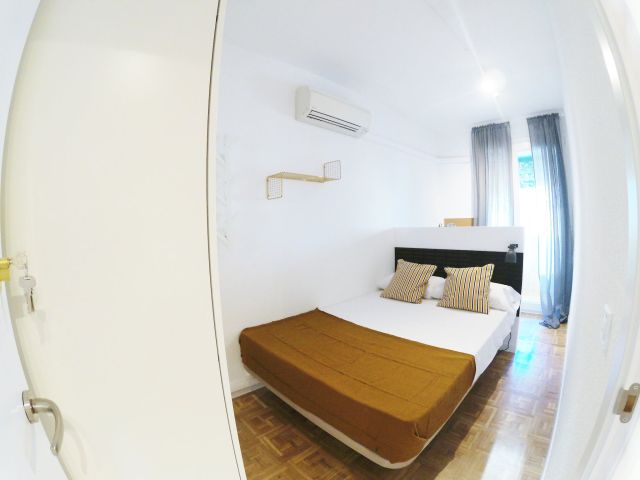 Spain furnished Room in Madrid, Madrid