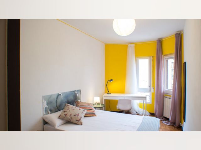 Spain furnished Room in Catalonia, Barcelona
