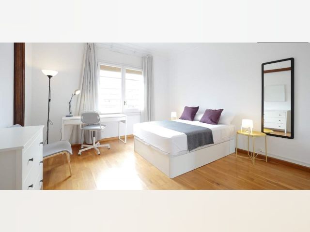 Spain furnished Room in Catalonia, Barcelona