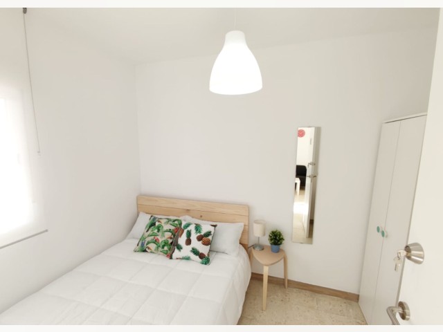 Spain furnished Room in Andalucia, Granada