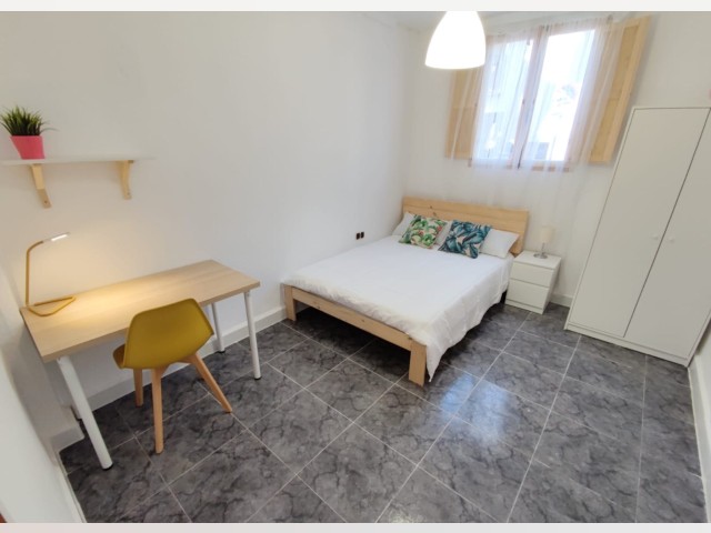 Spain furnished Room in Andalucia, Granada