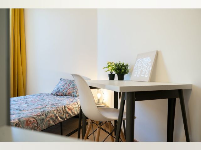Italy furnished Room in Lombardy, Milan