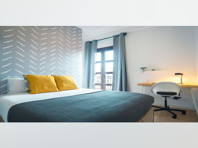 Spain furnished Room in Catalonia, Barcelona