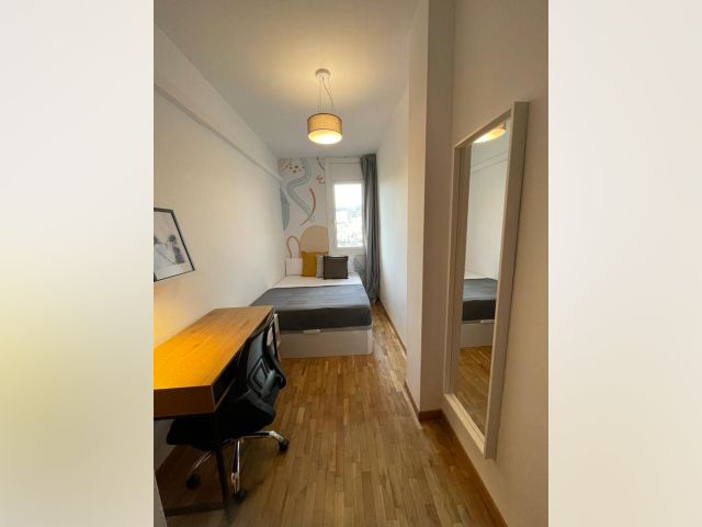 Spain furnished Room in Catalonia, Barcelona