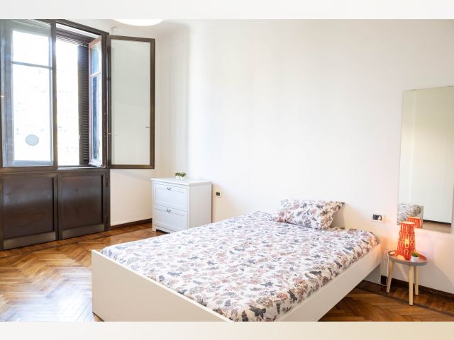 Quarto Mobiliado Alugueres de longa duração em Milão