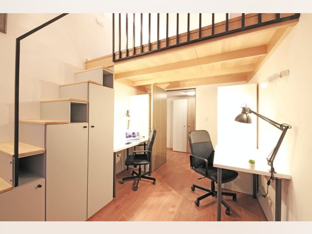 Quarto Mobiliado Alugueres de longa duração em Budapest