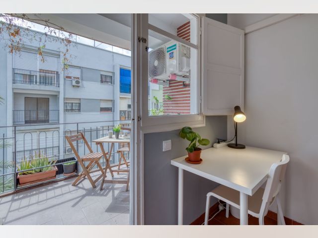 Spain furnished Room in Valencia, Valencia