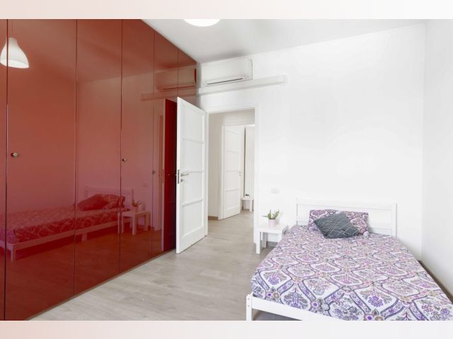 Italy furnished Room in Lombardy, Milan