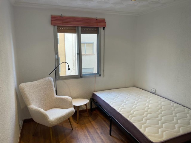 Spain furnished Room in Valencia, Valencia