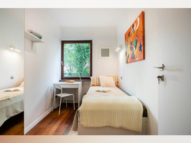 Poland furnished Room in Central Poland, Warsaw