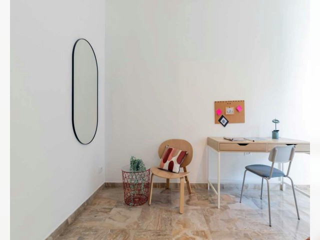 Italy furnished Room in Lombardy, Milan