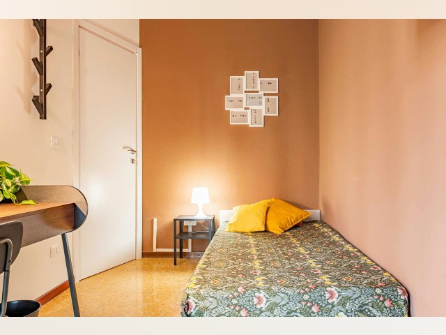 Milan Room for rent
