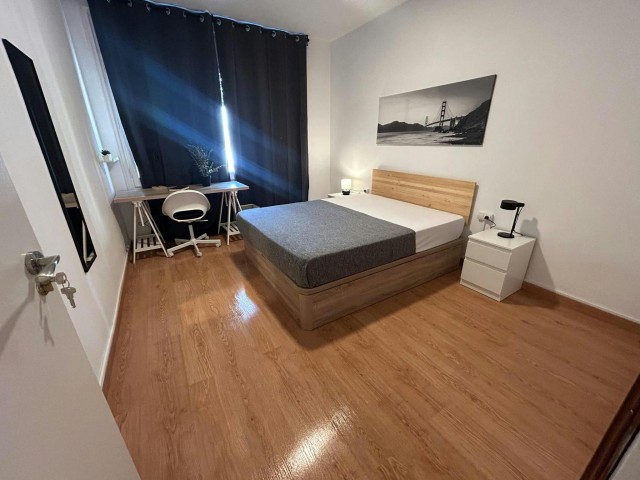 Spain furnished Room in Catalonia, Barcelona