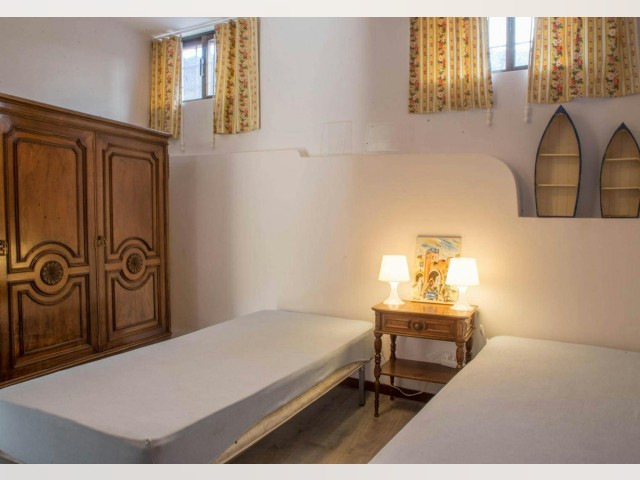 Quarto Mobiliado Alugueres de longa duração em Porto