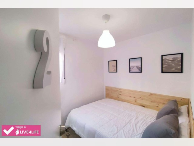 Quarto Mobiliado Alugueres de longa duração em Granada