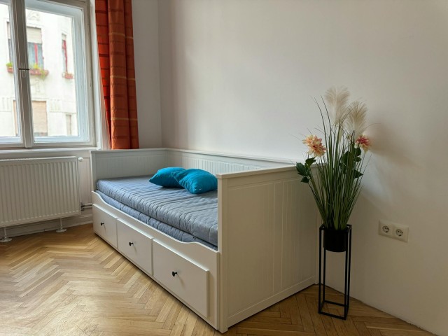 Quarto Mobiliado Alugueres de longa duração em Budapest