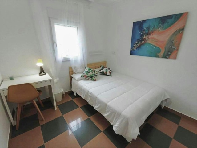 Spain furnished Room in Andalucia, Granada