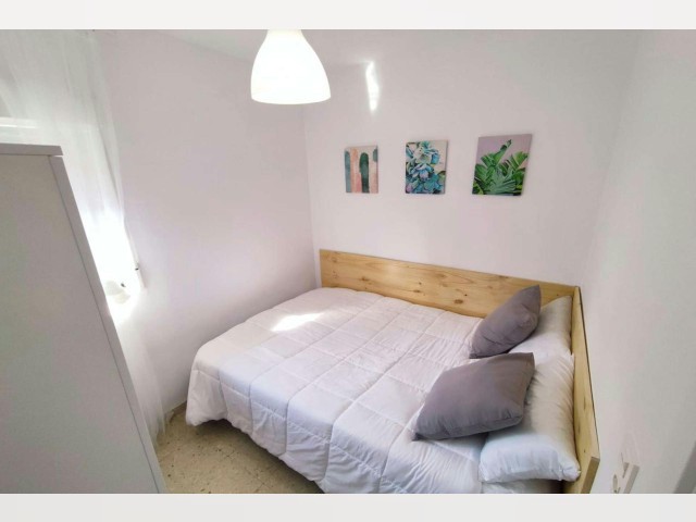 Spain furnished Room in Andalucia, Granada