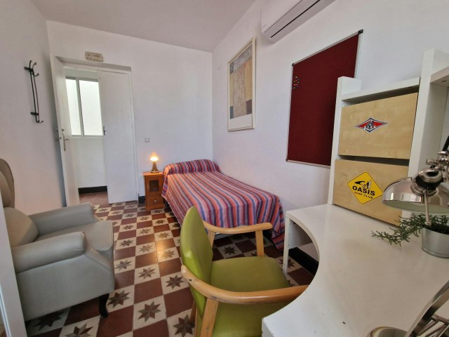 Spain furnished Room in Andalucia, Seville