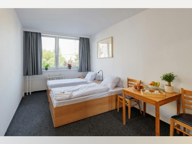Quarto Mobiliado Alugueres de longa duração em Prague