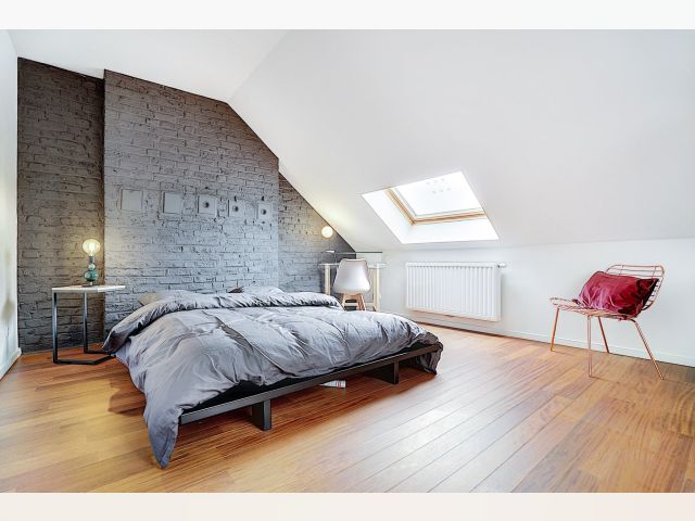Quarto Mobiliado Alugueres de longa duração em Charleroi