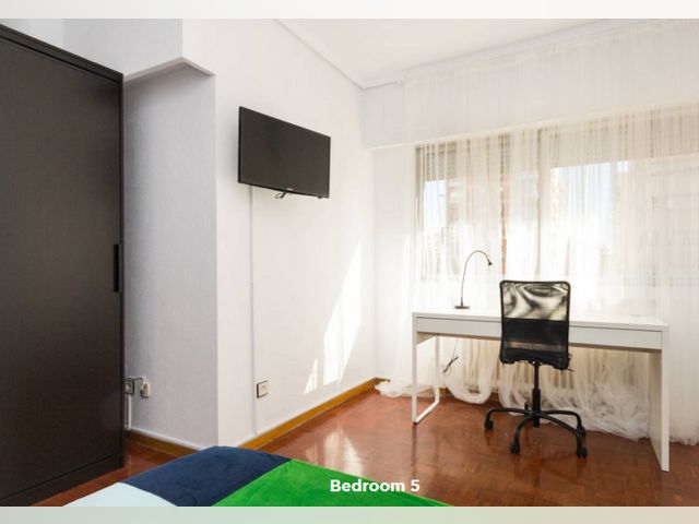 Spain furnished Room in Madrid, Madrid