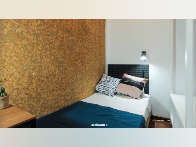 Spain furnished Room in Catalonia, Barcelona