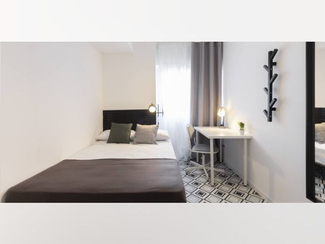 Spain furnished Room in Madrid, Madrid