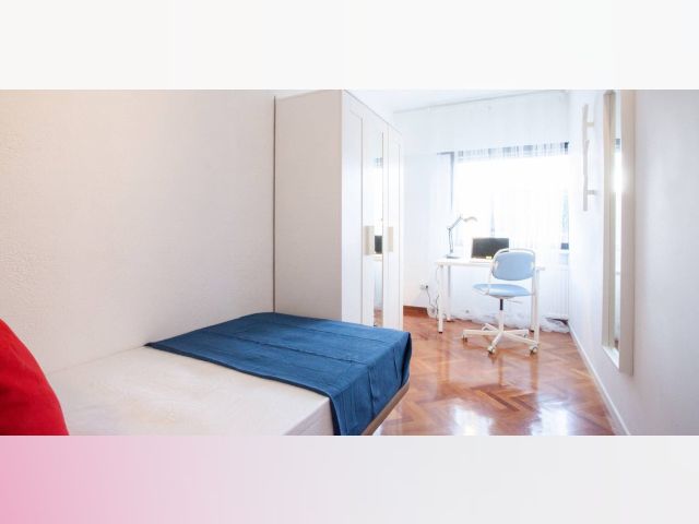 Spain furnished Room in Madrid, Madrid