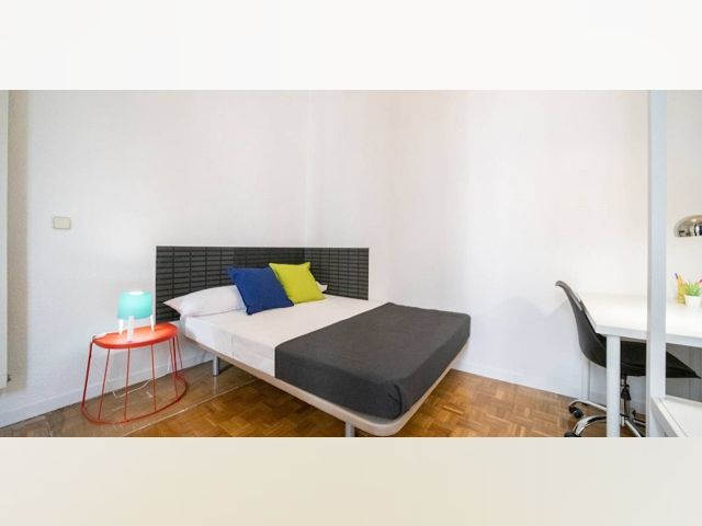 Spain furnished Room in Madrid, Madrid