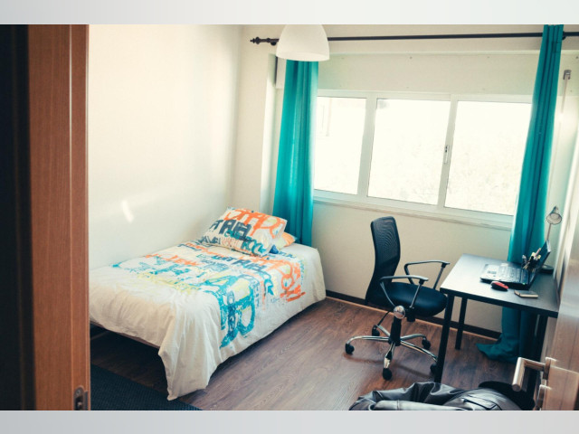 Portugal furnished Room in Porto-North Portugal, Porto Oporto