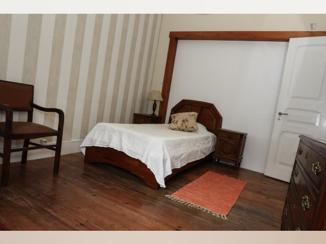 Portugal furnished Room in Lisboa-Tagus Valley, Lisbon