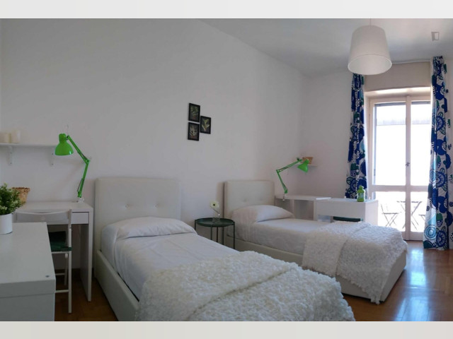 Quarto Mobiliado Alugueres de longa duração em Milão