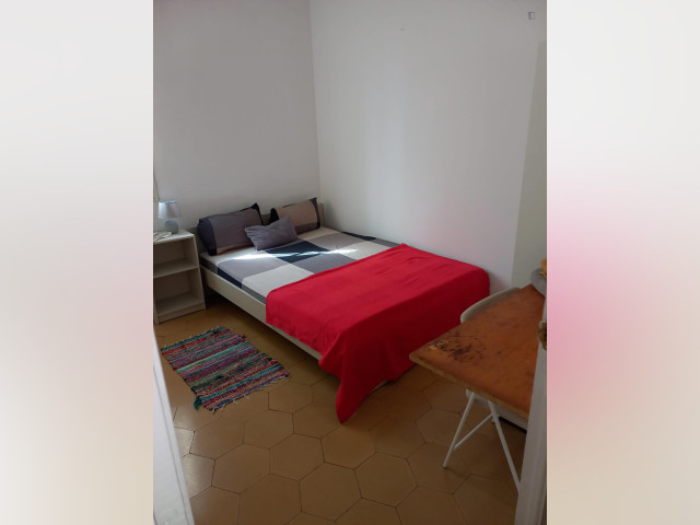 Spain furnished Room in Catalonia, Barcelona