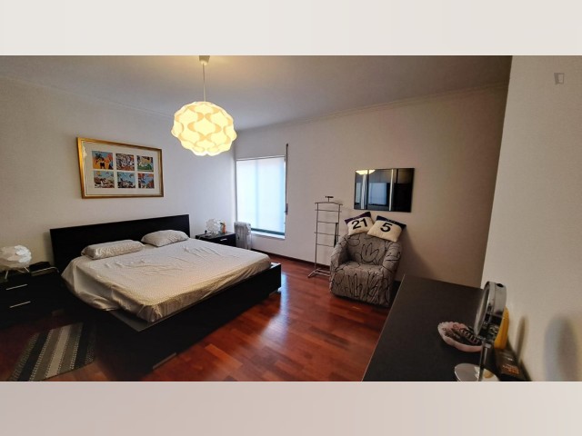 Portugal furnished Room in Lisboa-Tagus Valley, Lisbon