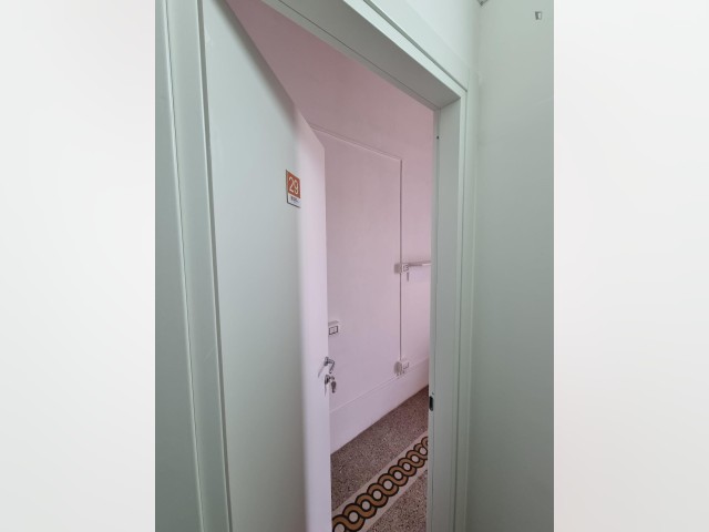 WG-Zimmer Möblierte Langzeitmiete in Naples